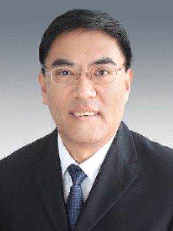朱勇(鞍山市行政審批局黨組書記、局長) 朱勇(鞍山市行政審批局黨組書記、局長)