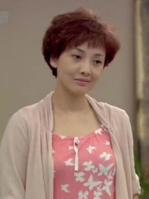 馮瑩(《寶貝》中的角色) 馮瑩(《寶貝》中的角色)