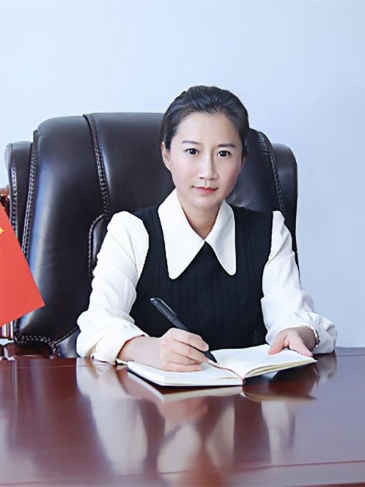金英華(吉林省白山市長白縣人民政府副縣長、長白鎮黨委書記) 金英華(吉林省白山市長白縣人民政府副縣長、長白鎮黨委書記)