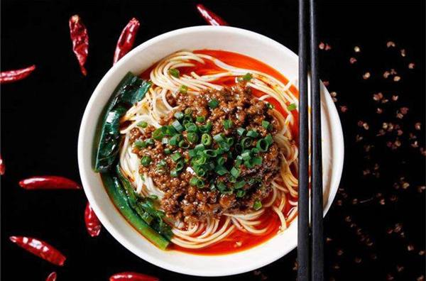 蔬菜撈麵 蔬菜撈麵