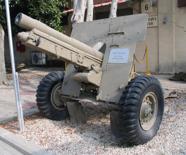 克虜伯105毫米榴彈炮