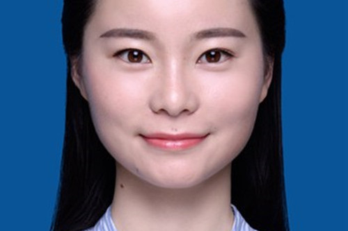 曾舒欣