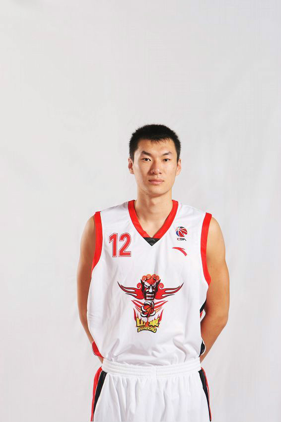 郭磊(中國職業籃球運動員)
