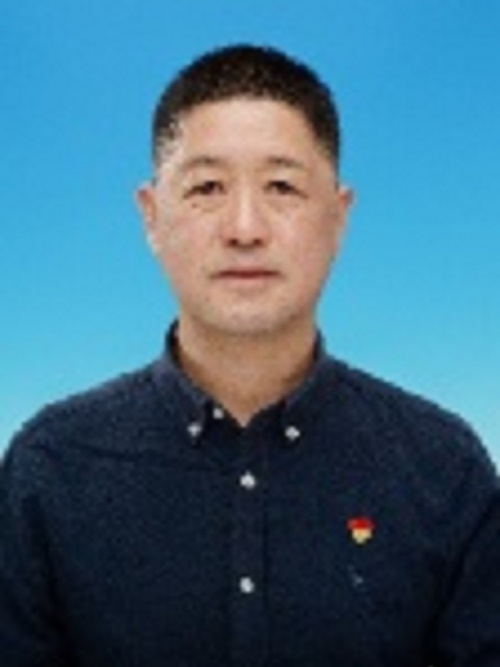 屈衛明 屈衛明