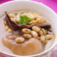 墨魚豬蹄湯 墨魚豬蹄湯