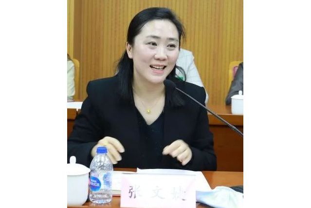 張文婕(上海市長寧區江蘇路街道黨工委副書記) 張文婕(上海市長寧區江蘇路街道黨工委副書記)