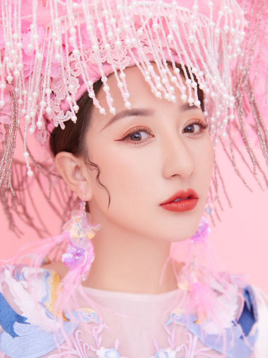 李雨晴(中國內地女高音歌唱家) 李雨晴(中國內地女高音歌唱家)