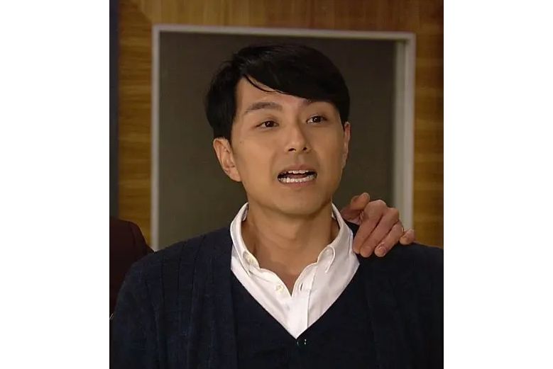 袁小田(電視劇《名門暗戰》中的人物) 袁小田(電視劇《名門暗戰》中的人物)