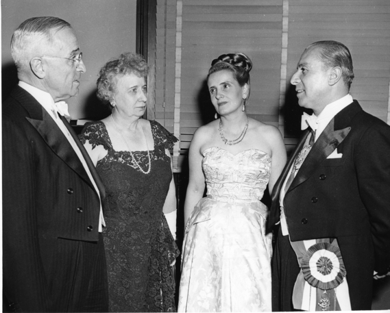 岡薩雷斯·魏地拉夫婦與美國總統杜魯門及其夫人