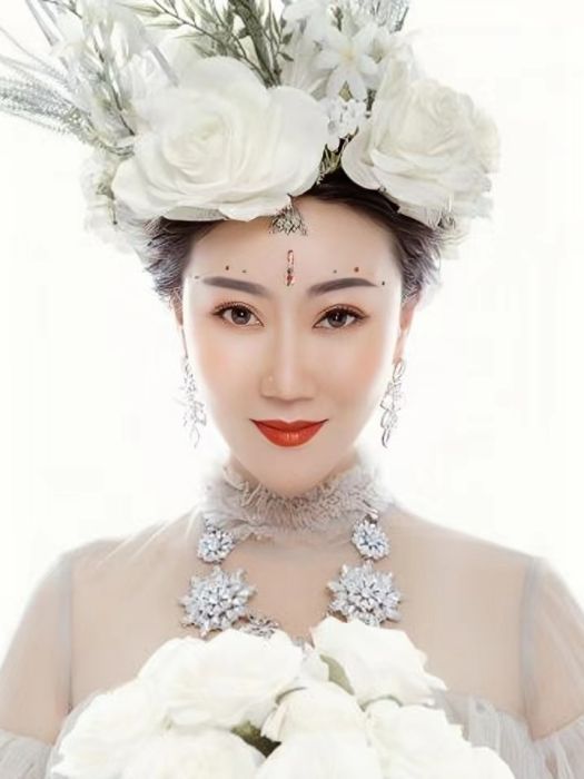 表姐(電影《讓愛留下》中的角色) 表姐(電影《讓愛留下》中的角色)