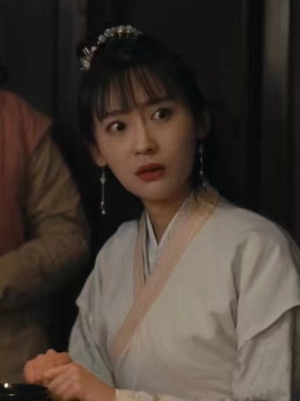 王招娣(電影《茅山天師》中的角色) 王招娣(電影《茅山天師》中的角色)