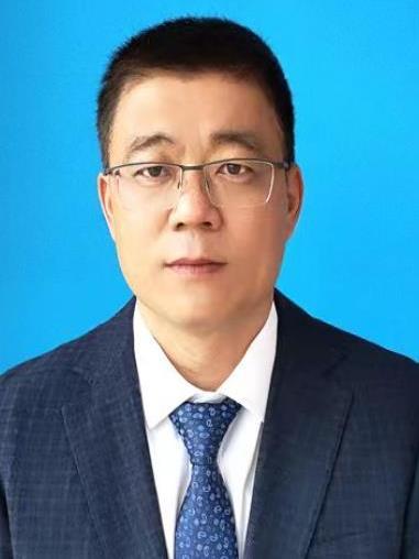 張清(山東省鄒城市行政審批服務局黨組書記) 張清(山東省鄒城市行政審批服務局黨組書記)