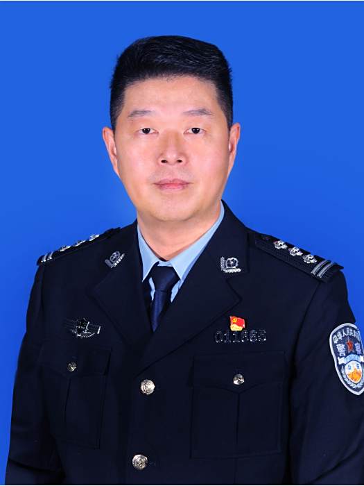 劉旭東(陝西省西安市公安局交通警察支隊碑林大隊副大隊長) 劉旭東(陝西省西安市公安局交通警察支隊碑林大隊副大隊長)