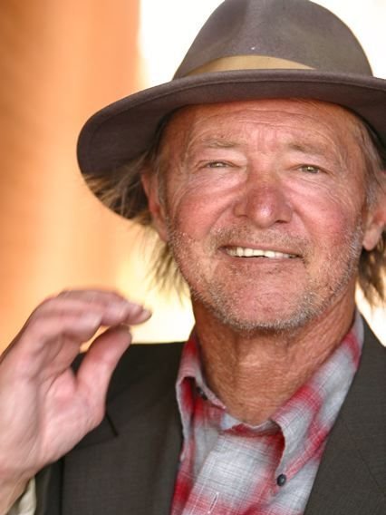 崔西·沃特(Tracey Walter) 崔西·沃特(Tracey Walter)