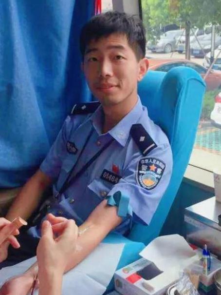 岑宏傑 岑宏傑