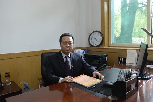 謝建國(山西金融職業學院黨委委員、院長) 謝建國(山西金融職業學院黨委委員、院長)