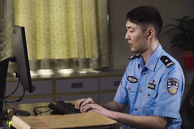 馮明傑(廣州市公安局刑警支隊四大隊教導員) 馮明傑(廣州市公安局刑警支隊四大隊教導員)