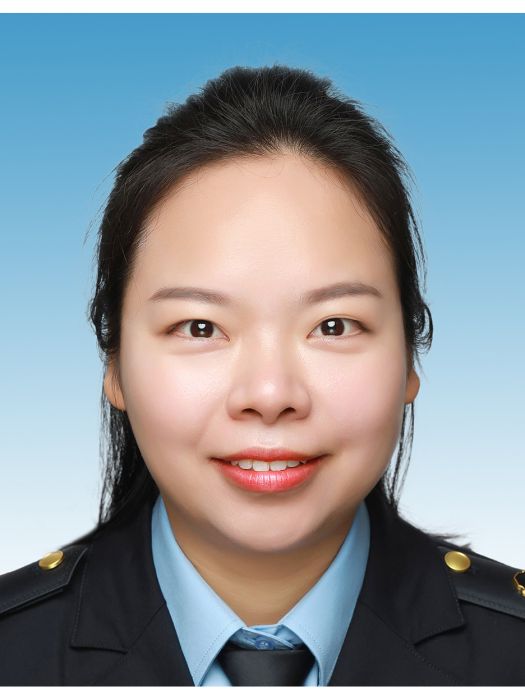 鐘磊(江西省宜春市生態環境局黨組成員、副局長) 鐘磊(江西省宜春市生態環境局黨組成員、副局長)