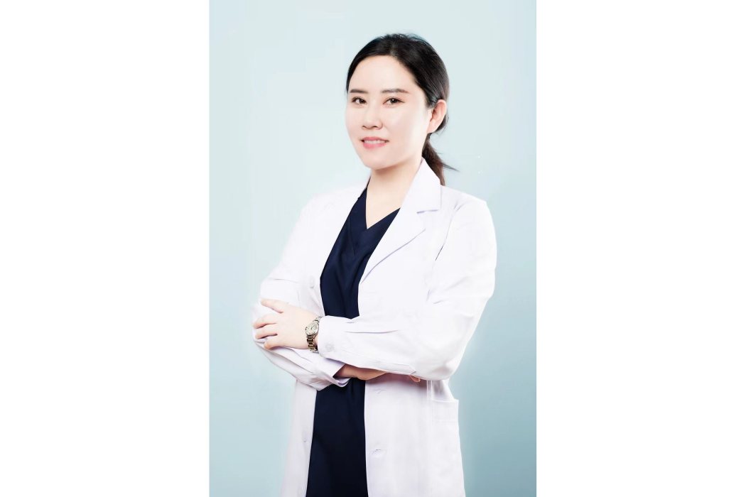 楊晶(瀋陽艾恩口腔門診部醫生) 楊晶(瀋陽艾恩口腔門診部醫生)