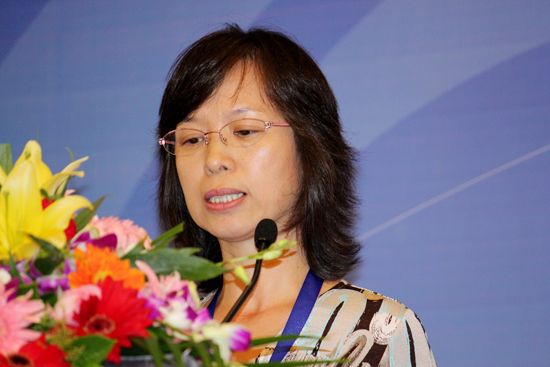 張興梅(哈爾濱工業大學副教授) 張興梅(哈爾濱工業大學副教授)