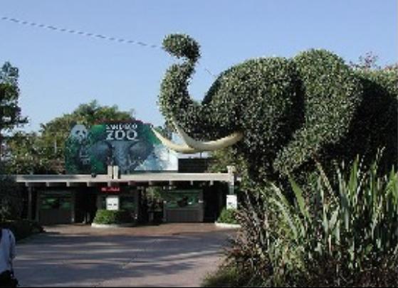 動物園大門