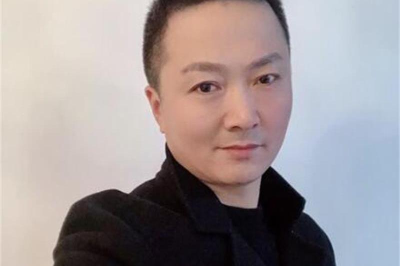 追隨(湯能兵演唱歌曲) 追隨(湯能兵演唱歌曲)