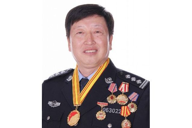 季愛民(北京市公安局延慶公安分局延慶所社區民警) 季愛民(北京市公安局延慶公安分局延慶所社區民警)