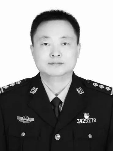 張宏(安徽合肥義城監獄原黨委委員、紀委書記) 張宏(安徽合肥義城監獄原黨委委員、紀委書記)