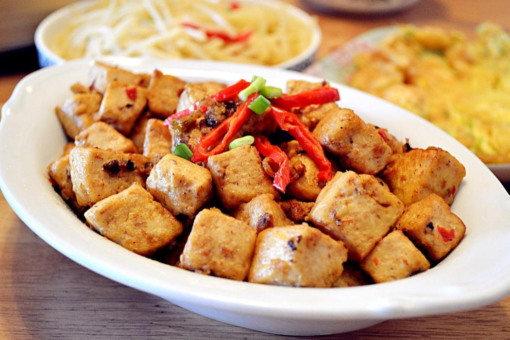 素炒豆腐丁 素炒豆腐丁