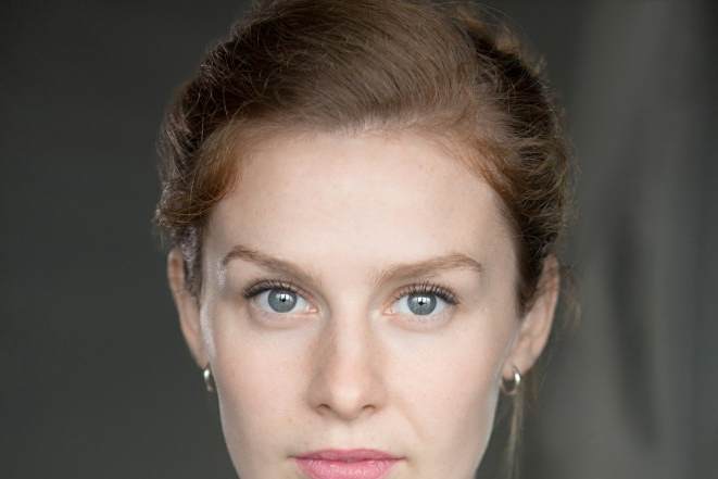 克勞迪婭·喬利(Claudia Jolly) 克勞迪婭·喬利(Claudia Jolly)