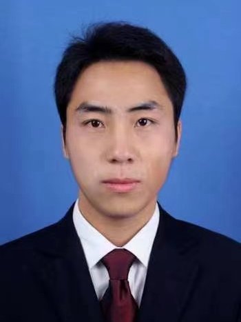 程雄(貴州省桐梓縣人民政府辦公室黨組成員、三級主任科員) 程雄(貴州省桐梓縣人民政府辦公室黨組成員、三級主任科員)