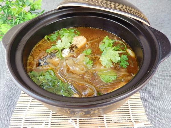 魚頭粉皮煲 魚頭粉皮煲