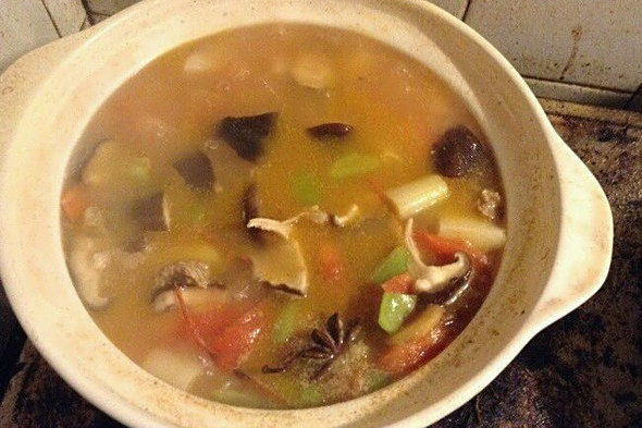 肉湯燴蘑菇