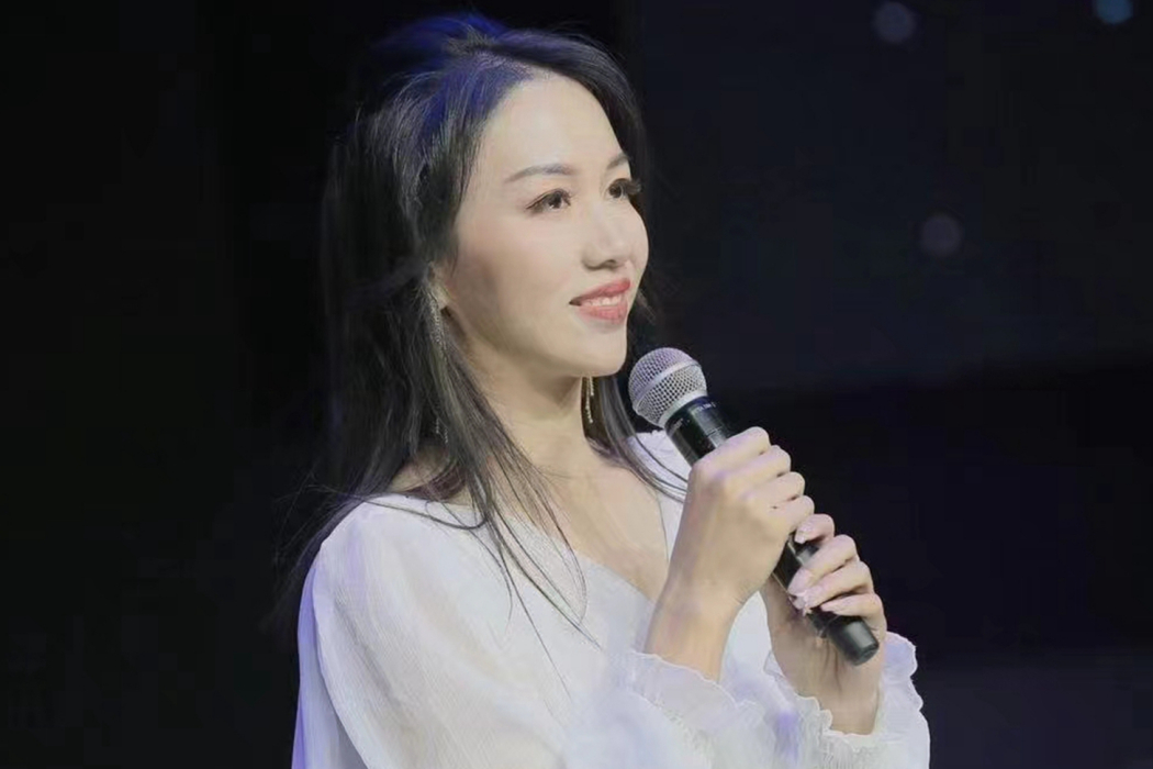 格格(顧思思演唱的歌曲) 格格(顧思思演唱的歌曲)