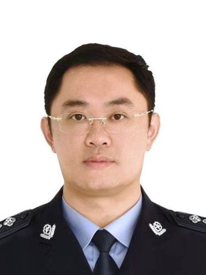 黃捷(廣西壯族自治區監獄管理局黨委委員、政治部主任) 黃捷(廣西壯族自治區監獄管理局黨委委員、政治部主任)