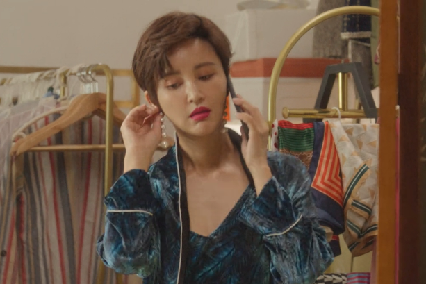 金璐(電視劇《第二次擁抱》中的女主角) 金璐(電視劇《第二次擁抱》中的女主角)