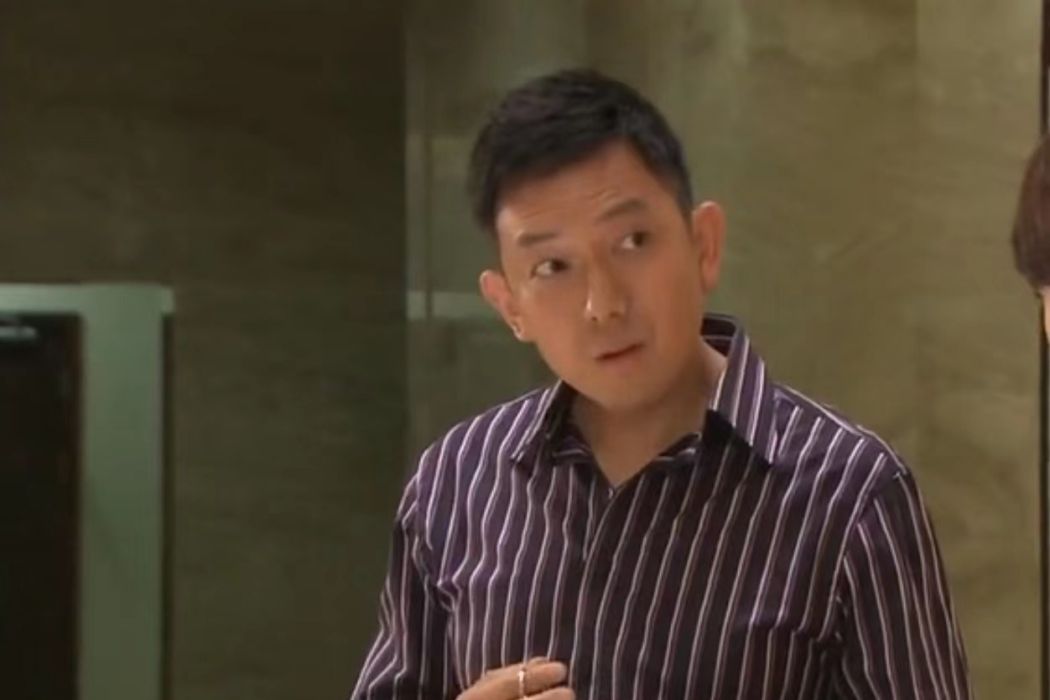 柯凡(電視劇《燃情密碼》中角色,由關亞軍飾演) 柯凡(電視劇《燃情密碼》中角色,由關亞軍飾演)