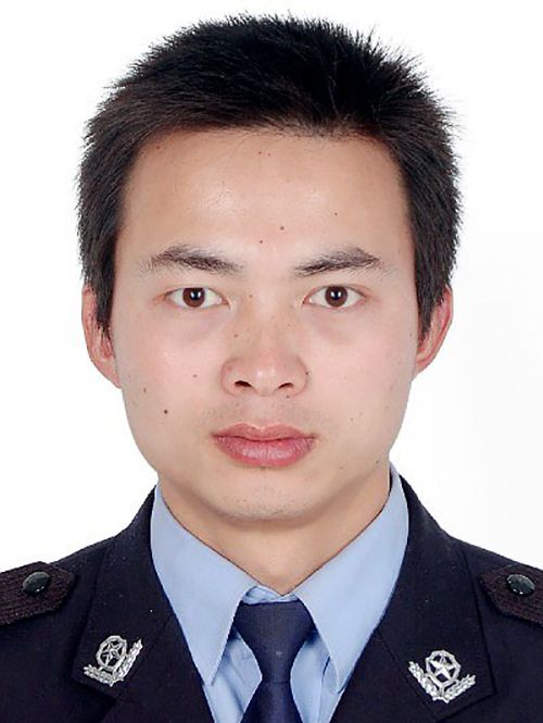 陳貴(貴州省銅仁市公安局碧江分局黨委委員、副局長、二級警長) 陳貴(貴州省銅仁市公安局碧江分局黨委委員、副局長、二級警長)
