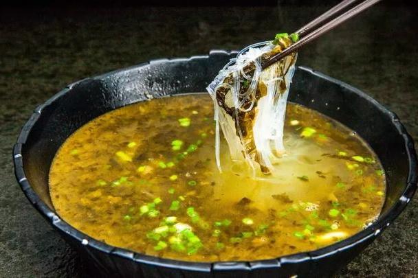 泡菜冬粉湯 泡菜冬粉湯