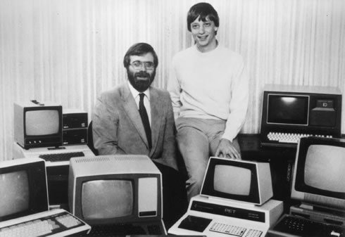 微軟創始人艾倫(左)與比爾·蓋茨合影