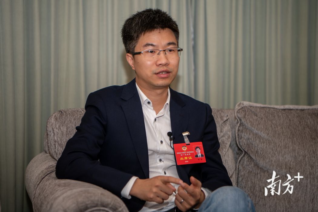 劉佳(佳都科技集團股份有限公司董事兼高級副總裁) 劉佳(佳都科技集團股份有限公司董事兼高級副總裁)