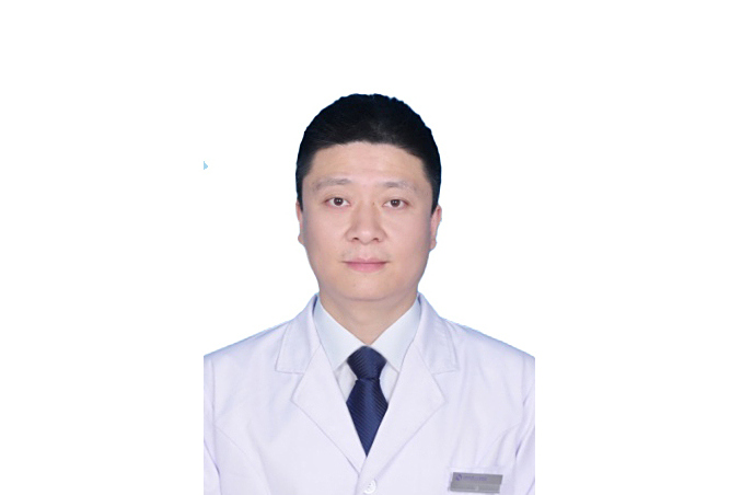 楊方(瀋陽市第六人民醫院肝病三科科主任) 楊方(瀋陽市第六人民醫院肝病三科科主任)