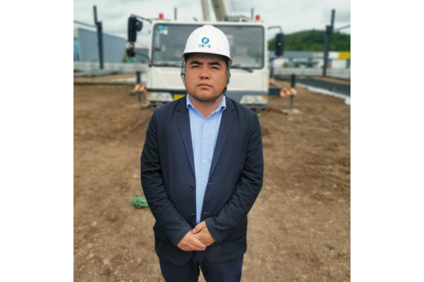 劉學毅(寧夏第一建築有限公司第一分公司副經理) 劉學毅(寧夏第一建築有限公司第一分公司副經理)