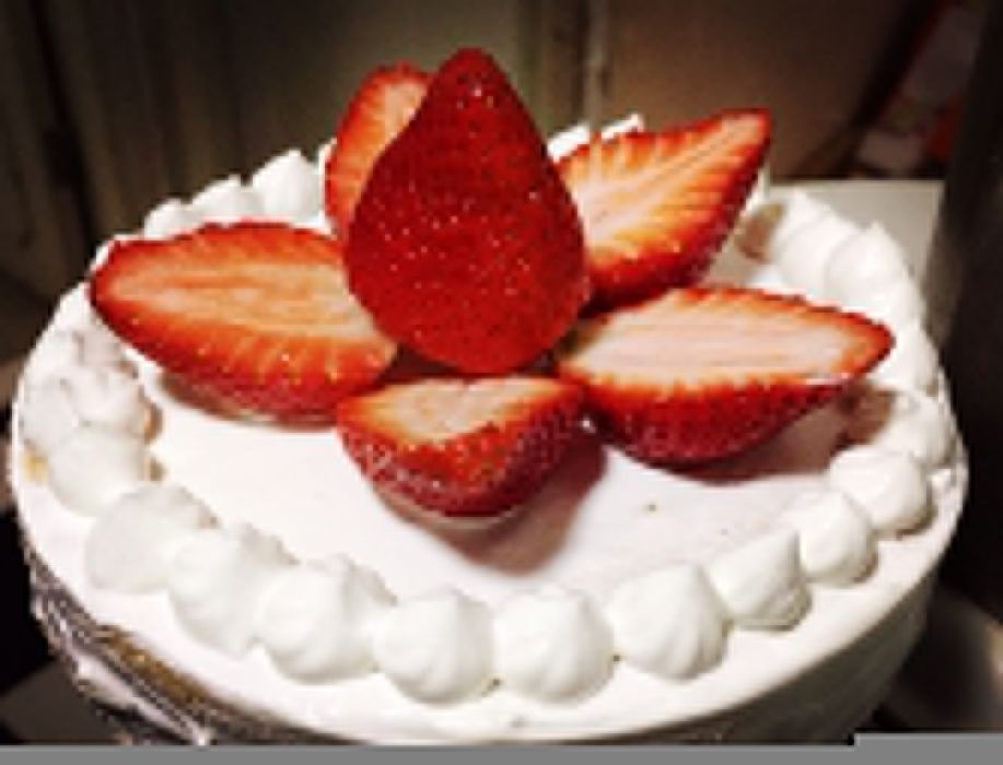 寸草莓戚風蛋糕