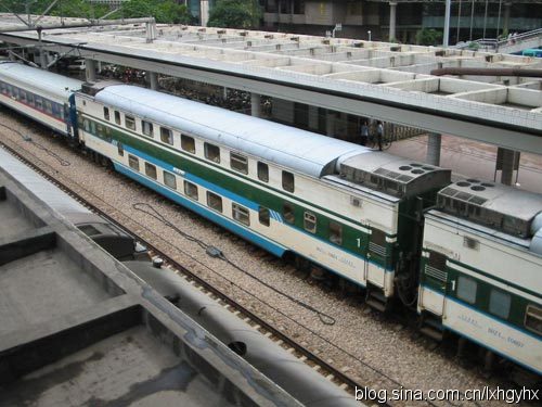 25B型空調雙層客車