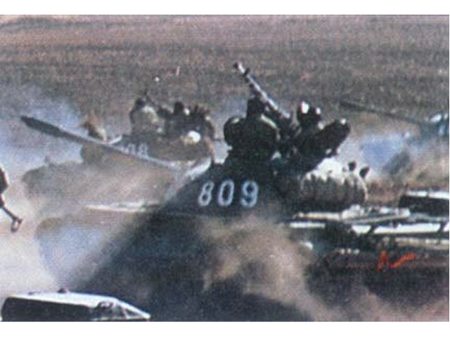 中國陸軍69式主戰坦克在演習中