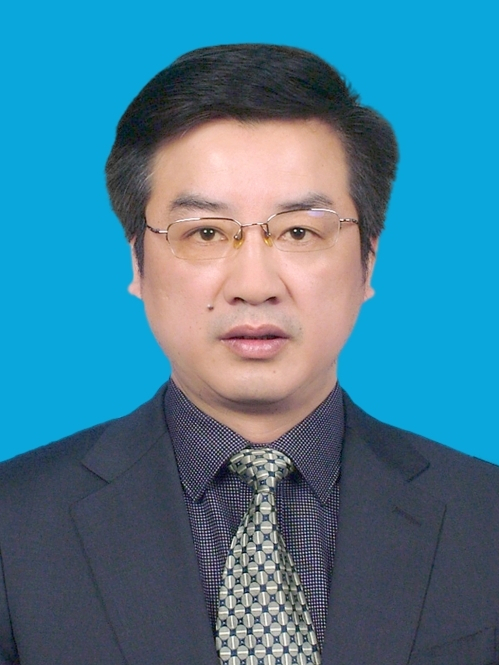 王忠(浙江省寧波市北侖區柴橋街道事業六級職員、總工會主席) 王忠(浙江省寧波市北侖區柴橋街道事業六級職員、總工會主席)
