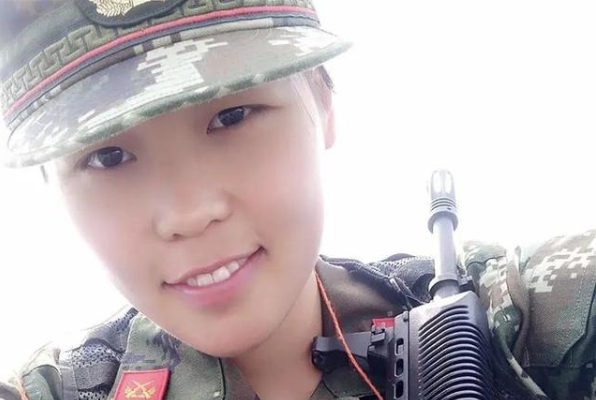 楊蓉蓉(中國江蘇省鹽城市公安局95後女警) 楊蓉蓉(中國江蘇省鹽城市公安局95後女警)