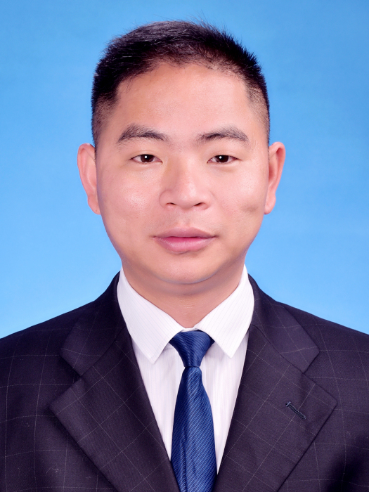 趙飛(貴州地勘裝備服務中心黨委委員、黨政辦主任) 趙飛(貴州地勘裝備服務中心黨委委員、黨政辦主任)
