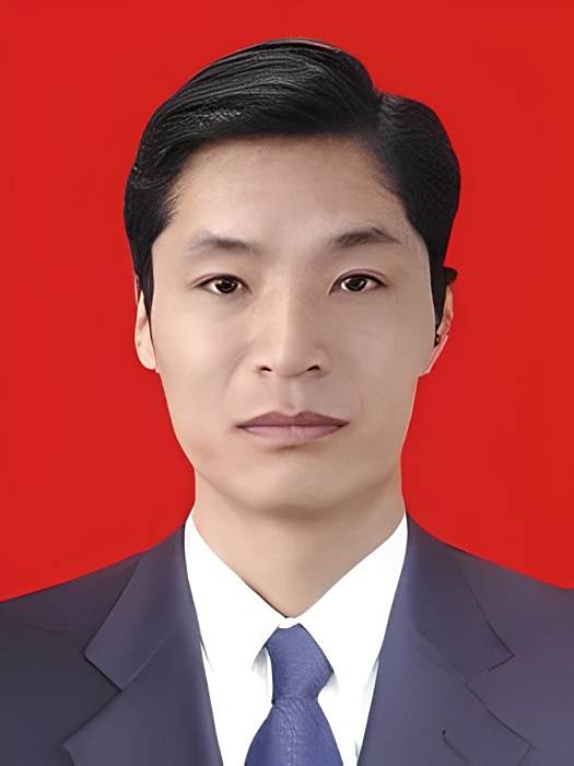 杜鈞(第十四屆全國人大代表,酒鋼集團宏晟電熱公司電力檢修工程分公司首席技師) 杜鈞(第十四屆全國人大代表,酒鋼集團宏晟電熱公司電力檢修工程分公司首席技師)